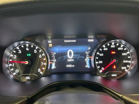 Used 2024 Jeep Compass Trailhawk w/ Trailhawk Convenience Group AWD/4WD image 17