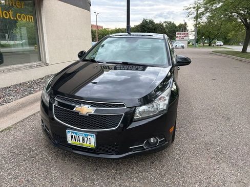 Used 2012 Chevrolet Cruze LT w/ RS Package FWD image 4