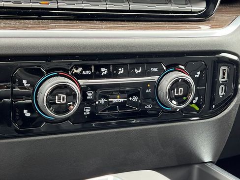 New 2025 Chevrolet Silverado 1500 RST w/ Convenience Package II AWD/4WD image 28