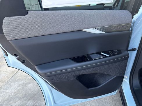 New 2026 Cadillac Optiq Sport 1 image 38