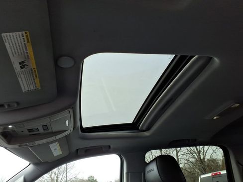 Used 2015 GMC Sierra 1500 Denali w/ Driver Alert Package image 11