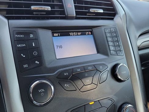 Used 2020 Ford Fusion S image 17