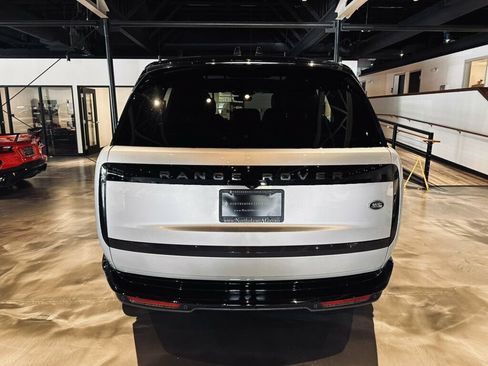 Used 2023 Land Rover Range Rover SE AWD/4WD image 4