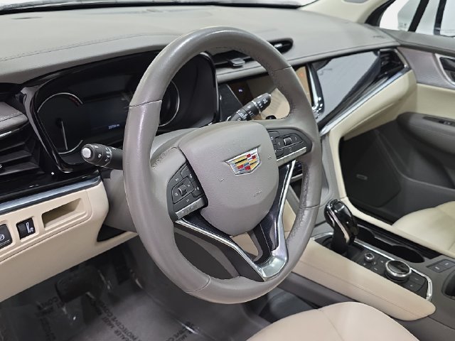 Used 2024 Cadillac XT6 Premium Luxury w/ LPO, Floor Liner Package AWD/4WD image 12