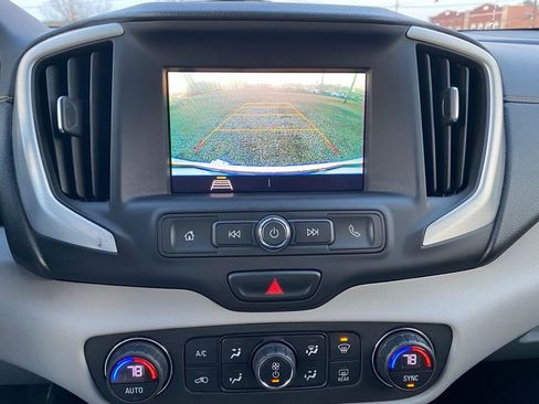 Used 2021 GMC Terrain SLE w/ Driver Convenience Package image 14