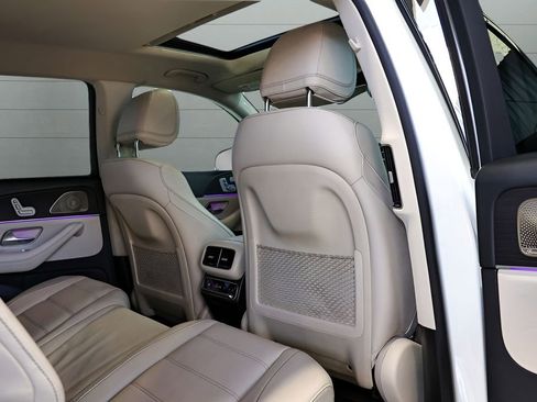 Used 2022 Mercedes-Benz GLS 450 4MATIC image 58