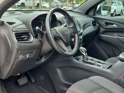 Used 2023 Chevrolet Equinox RS FWD image 10
