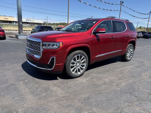 Used 2023 GMC Acadia Denali w/ Denali Ultimate Package AWD/4WD image 4