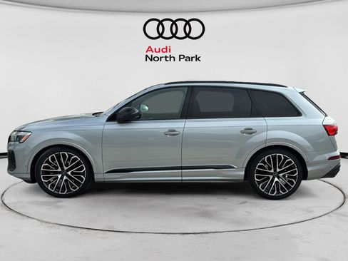 Used 2025 Audi SQ7 Premium Plus AWD/4WD image 4