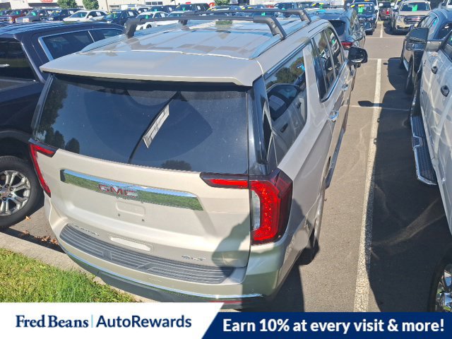 Used 2021 GMC Yukon SLT w/ SLT Luxury Plus Package AWD/4WD image 6