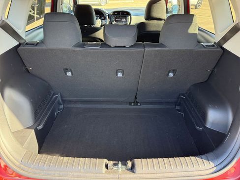 Used 2025 Kia Soul LX w/ LX Technology Package image 32