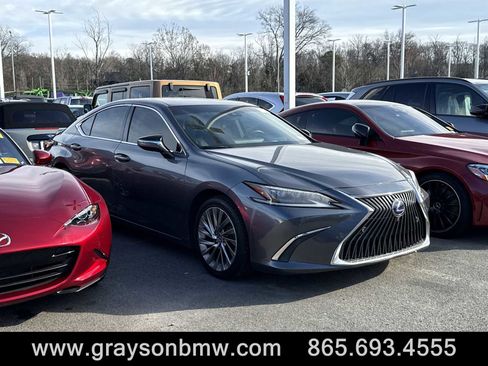 Used 2020 Lexus ES 300h Ultra Luxury image 1