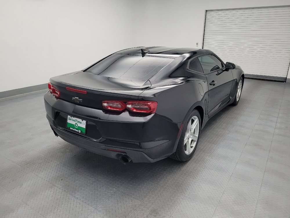 Used 2019 Chevrolet Camaro LT RWD image 9