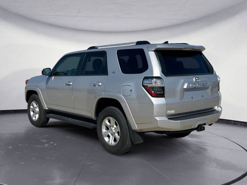 Used 2024 Toyota 4Runner SR5 image 31