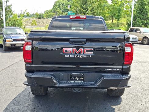 Used 2023 GMC Canyon Denali AWD/4WD image 5