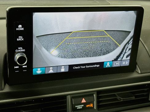 Certified 2024 Honda Pilot Touring image 14