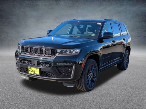 New 2026 Jeep Grand Cherokee L Limited AWD/4WD image 8