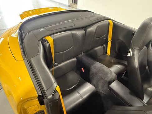 Used 2006 Porsche 911 Carrera RWD image 43