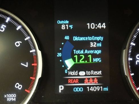 Certified 2020 Toyota RAV4 XLE Premium AWD/4WD image 16