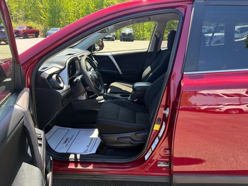 Used 2018 Toyota RAV4 LE w/ All Weather Liner Package AWD/4WD image 11