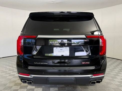 Used 2025 GMC Yukon Denali w/ Denali Reserve Package AWD/4WD image 7