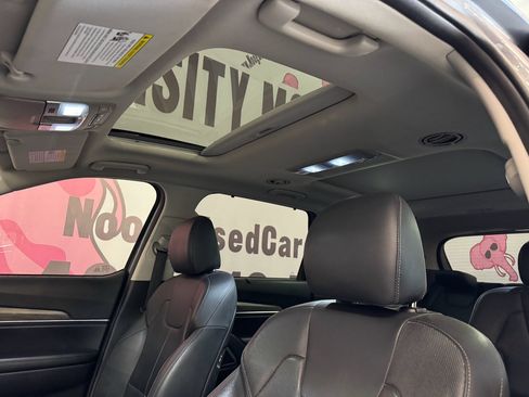 Used 2021 Kia Telluride SX image 19