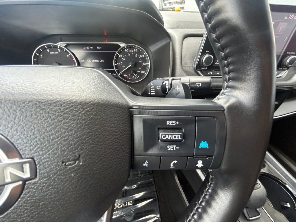Used 2025 Nissan Rogue SV FWD image 25