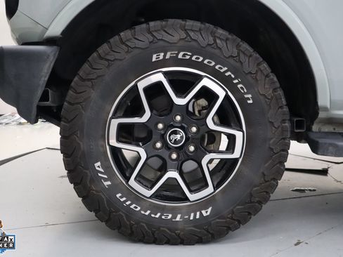 Used 2022 Ford Bronco Outer Banks AWD/4WD image 10