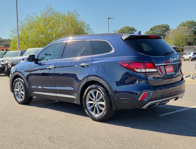 Used 2018 Hyundai Santa Fe SE FWD image 3