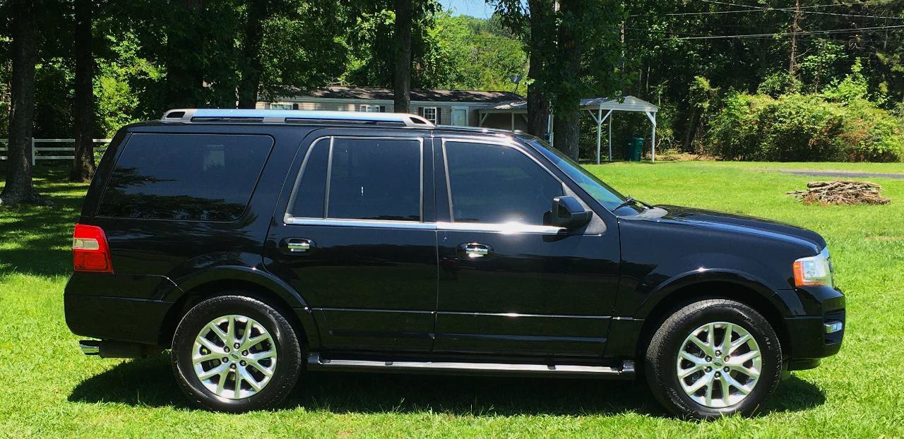 Used 2017 Ford Expedition Limited RWD image 7