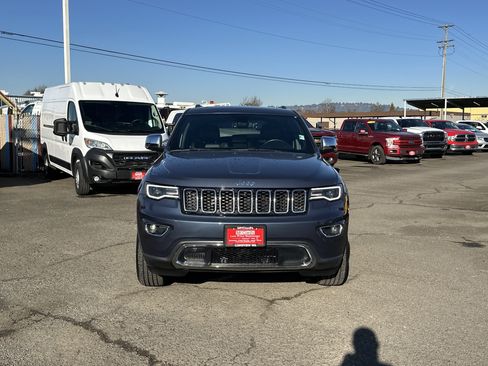 Used 2019 Jeep Grand Cherokee Limited w/ Luxury Group II image 8