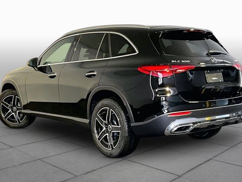 New 2026 Mercedes-Benz GLC 300 4MATIC image 3