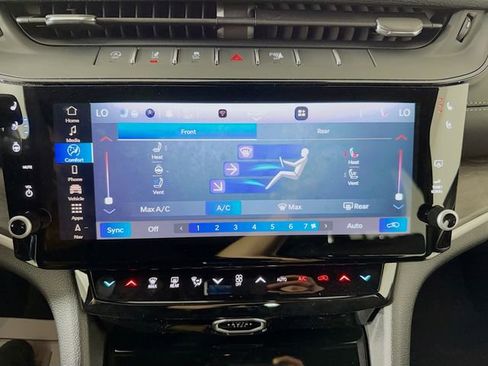 New 2026 Jeep Grand Cherokee L Limited AWD/4WD image 16