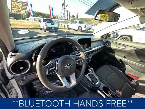 Used 2019 Kia Forte LXS image 2