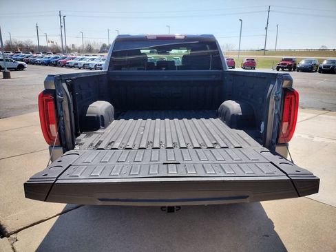 Used 2022 GMC Sierra 1500 SLT image 15