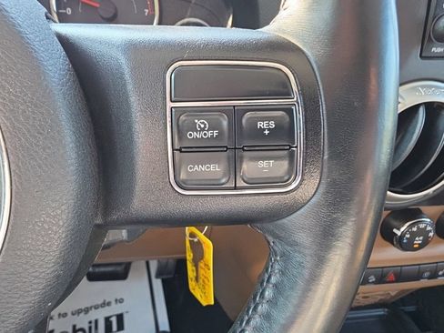 Used 2016 Jeep Wrangler Unlimited Rubicon w/ Dual Top Group AWD/4WD image 12
