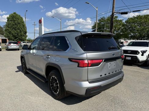 Used 2024 Toyota Sequoia SR5 w/ SR5 Premium Package image 5