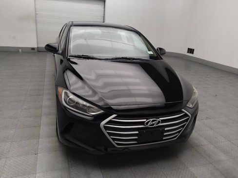 Used 2017 Hyundai Elantra SE image 14