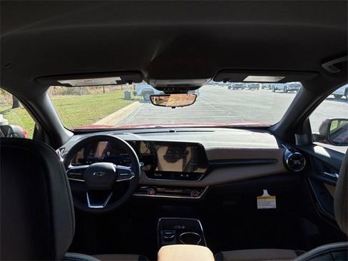 New 2026 Chevrolet Equinox ACTIV image 19