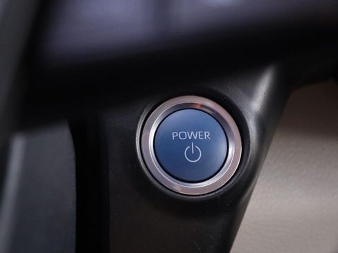 Used 2024 Toyota Sienna LE FWD image 15