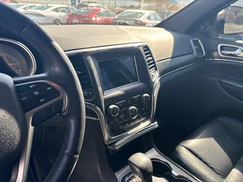 Used 2018 Jeep Grand Cherokee Limited w/ Trailer Tow Group IV AWD/4WD image 13