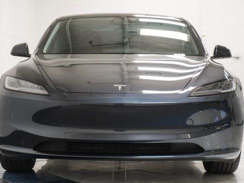 Used 2025 Tesla Model 3 Long Range RWD image 29
