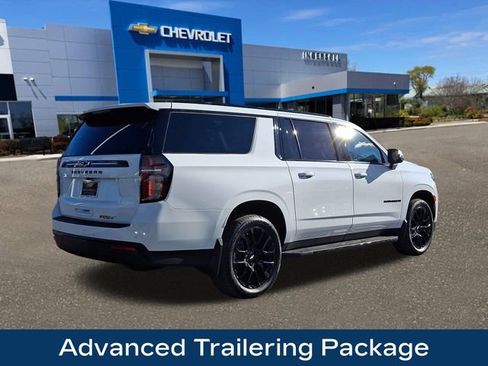 Used 2023 Chevrolet Suburban RST w/ Luxury Package image 9