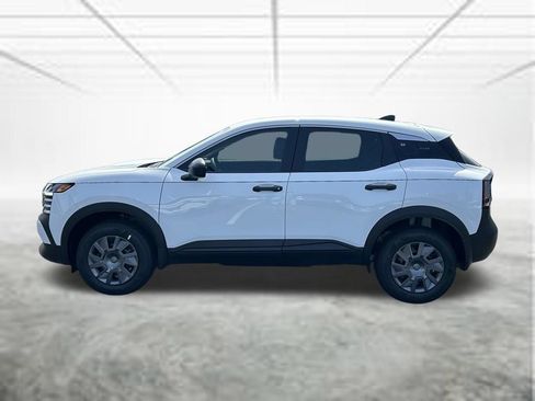 New 2026 Nissan Kicks S FWD image 9