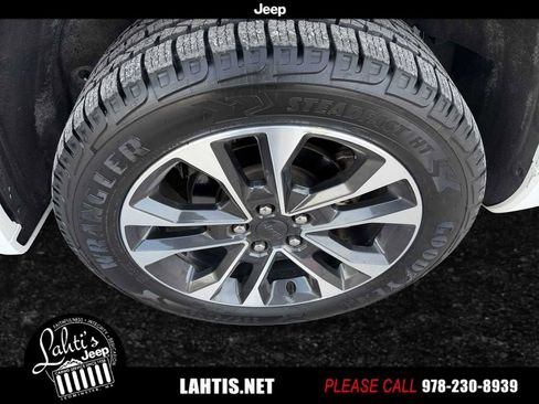 Certified 2023 Jeep Grand Cherokee Overland w/ Adv Protech Group III image 22