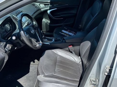 Used 2017 Buick Regal Sport Touring FWD image 5