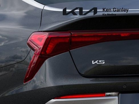 New 2026 Kia K5 LXS FWD image 11