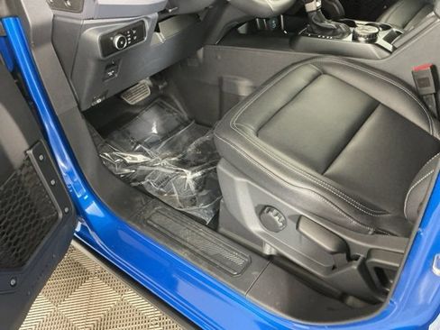 New 2025 Ford Bronco Big Bend w/ Black Diamond Package image 15