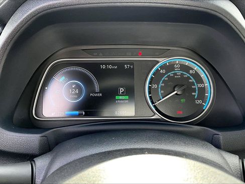 Used 2020 Nissan Leaf SV w/ SV Technology Package FWD image 13