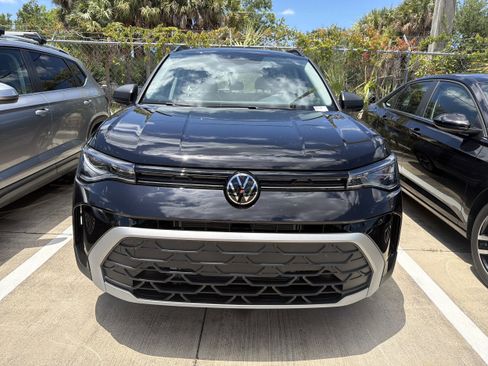 New 2026 Volkswagen Taos S FWD image 2